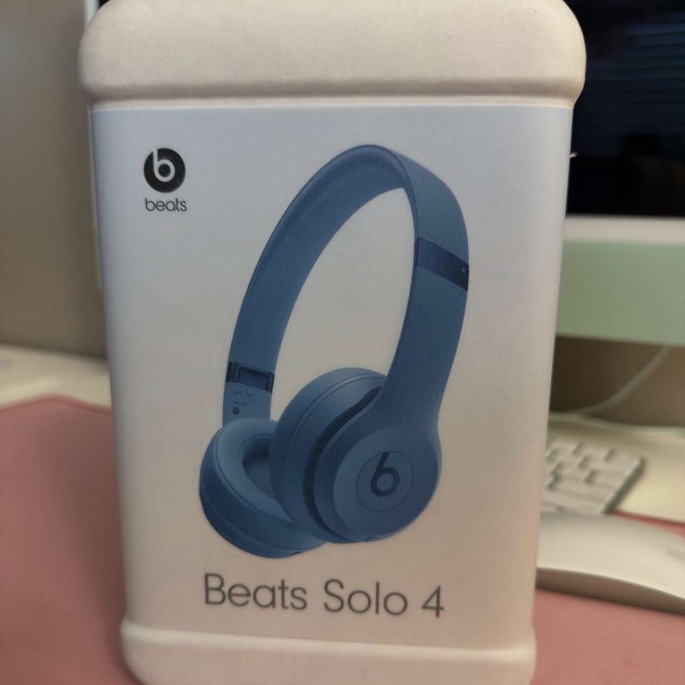 Solo 4 Wireless Headphones - Blue